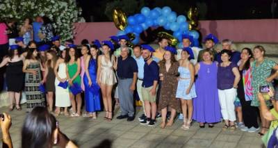 &Gamma;&Epsilon;&Lambda; &Mu;&omicron;ύ&delta;&rho;&omicron;&upsilon;: "23 &pi;&alpha;&iota;&delta;&iota;ά &alpha;&nu;&omicron;ί&gamma;&omicron;&upsilon;&nu; &tau;&alpha; &phi;&tau;&epsilon;&rho;ά &tau;&omicron;&upsilon;&sigmaf; &gamma;&iota;&alpha; &kappa;&alpha;&iota;&nu;&omicron;ύ&rho;&iota;&omicron;&upsilon;&sigmaf; &omicron;&upsilon;&rho;&alpha;&nu;&omicron;ύ&sigmaf; &kappa;&alpha;&iota; ό&mu;&omicron;&rho;&phi;&epsilon;&sigmaf; &epsilon;&mu;&pi;&epsilon;&iota;&rho;ί&epsilon;&sigmaf;"