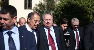 &Sigma;&epsilon; &epsilon;&pi;&iota;&kappa;ί&nu;&delta;&upsilon;&nu;&omicron; &sigma;&eta;&mu;&epsilon;ί&omicron; &eta; &kappa;&rho;ί&sigma;&eta; &mu;&epsilon; &tau;&eta; &Rho;&omega;&sigma;ί&alpha;