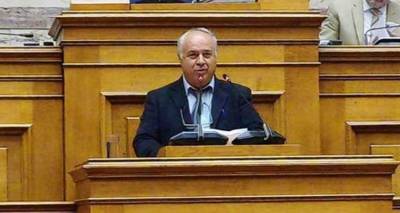 erotisi-paraskevaidi-gia-dimiourgia-eksetastikoy-kentrou-mathiteias-sto-epal-moydrou-limnou