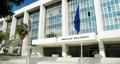 &Mu;&epsilon;&tau;&alpha;&theta;έ&sigma;&epsilon;&iota;&sigmaf; &epsilon;&iota;&sigma;&alpha;&gamma;&gamma;&epsilon;&lambda;έ&omega;&nu; &Epsilon;&phi;&epsilon;&tau;ώ&nu;: &Sigma;&tau;&omicron; &Beta;ό&rho;&epsilon;&iota;&omicron; &Alpha;&iota;&gamma;&alpha;ί&omicron; &omicron; &Kappa;&omega;&nu;&sigma;&tau;&alpha;&nu;&tau;ί&nu;&omicron;&sigmaf; &Sigma;&alpha;&mu;&alpha;&rho;ά&sigmaf;