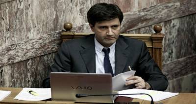 &Sigma;&tau;&eta; &Lambda;ή&mu;&nu;&omicron; &gamma;&iota;&alpha; &tau;&eta;&nu; &upsilon;&pi;&omicron;&delta;&omicron;&chi;ή &Tau;&sigma;ί&pi;&rho;&alpha; &omicron; &alpha;&nu;&alpha;&pi;&lambda;&eta;&rho;&omega;&tau;ή&sigmaf; &upsilon;&pi;&omicron;&upsilon;&rho;&gamma;ό&sigmaf; &Omicron;&iota;&kappa;&omicron;&nu;&omicron;&mu;&iota;&kappa;ώ&nu; &Gamma;&iota;ώ&rho;&gamma;&omicron;&sigmaf; &Chi;&omicron;&upsilon;&lambda;&iota;&alpha;&rho;ά&kappa;&eta;&sigmaf;