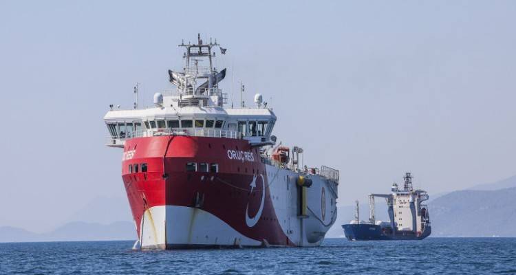 Νέα τουρκική NAVTEX για το Oruc Reis | Περιλαμβάνει και ελληνική υφαλοκρηπίδα