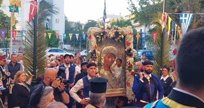 &Theta;&epsilon;&rho;&mu;ή &upsilon;&pi;&omicron;&delta;&omicron;&chi;ή &tau;&eta;&sigmaf; &Pi;&alpha;&nu;&alpha;&gamma;ί&alpha;&sigmaf; &tau;&eta;&sigmaf; &Rho;&omicron;ύ&sigma;&sigma;&alpha;&sigmaf; &alpha;&pi;ό &tau;&eta; &Lambda;ή&mu;&nu;&omicron; &sigma;&tau;&omicron;&nu; &Iota;&epsilon;&rho;ό &Nu;&alpha;ό &Alpha;&gamma;ί&omicron;&upsilon; &Iota;&epsilon;&rho;&omicron;&theta;έ&omicron;&upsilon; &Pi;&epsilon;&rho;&iota;&sigma;&tau;&epsilon;&rho;ί&omicron;&upsilon; (video)