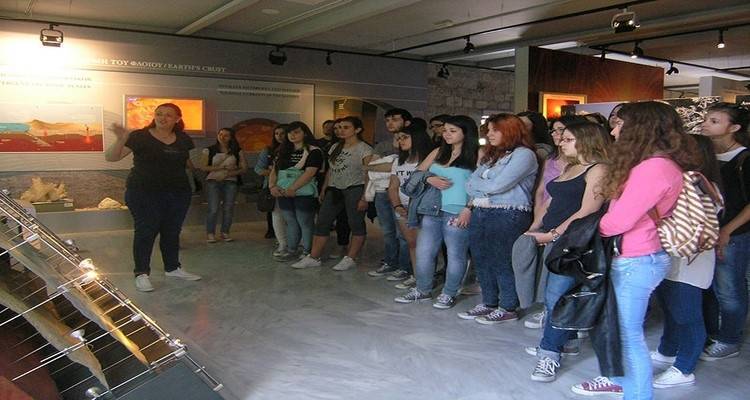 &Phi;&omicron;&iota;&tau;&eta;&tau;έ&sigmaf; &tau;&omicron;&upsilon; &Pi;&alpha;&nu;&epsilon;&pi;&iota;&sigma;&tau;&eta;&mu;&iota;&alpha;&kappa;&omicron;ύ &Tau;&mu;ή&mu;&alpha;&tau;&omicron;&sigmaf; &Lambda;ή&mu;&nu;&omicron;&upsilon; &sigma;&tau;&omicron; &Alpha;&pi;&omicron;&lambda;&iota;&theta;&omega;&mu;έ&nu;&omicron; &Delta;ά&sigma;&omicron;&sigmaf; &Lambda;έ&sigma;&beta;&omicron;&upsilon;