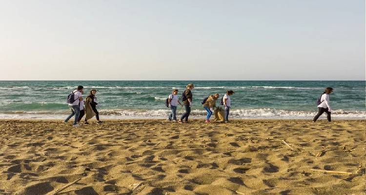 Έ&rho;&chi;&epsilon;&tau;&alpha;&iota; &kappa;&alpha;&iota; &sigma;&tau;&eta; &Lambda;ή&mu;&nu;&omicron; &tau;&omicron; &pi;&rho;ό&gamma;&rho;&alpha;&mu;&mu;&alpha; Plastic Free Greece