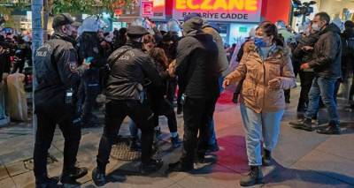 &Tau;&omicron;&upsilon;&rho;&kappa;ί&alpha;: &Sigma;&upsilon;&nu;&epsilon;&chi;ί&sigma;&tau;&eta;&kappa;&alpha;&nu; &omicron;&iota; &delta;&iota;&alpha;&delta;&eta;&lambda;ώ&sigma;&epsilon;&iota;&sigmaf; &kappa;&alpha;&tau;ά &tau;&eta;&sigmaf; &kappa;&upsilon;&beta;έ&rho;&nu;&eta;&sigma;&eta;&sigmaf; &Epsilon;&rho;&nu;&tau;&omicron;&gamma;ά&nu;