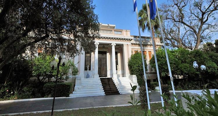 &Mu;&alpha;&xi;ί&mu;&omicron;&upsilon;: &Beta;&rho;&iota;&sigma;&kappa;ό&mu;&alpha;&sigma;&tau;&epsilon; &sigma;&epsilon; &tau;&rho;&omicron;&chi;&iota;ά &beta;&iota;ώ&sigma;&iota;&mu;&eta;&sigmaf; &sigma;&upsilon;&mu;&phi;&omega;&nu;ί&alpha;&sigmaf;
