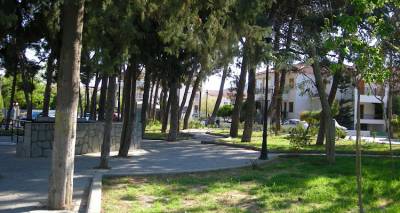 &Eta; &Omicron;&mu;ά&delta;&alpha; &Epsilon;&theta;&epsilon;&lambda;&omicron;&nu;&tau;ώ&nu; &Mu;ύ&rho;&iota;&nu;&alpha;&sigmaf; &pi;&rho;&alpha;&sigma;&iota;&nu;ί&zeta;&epsilon;&iota; &kappa;&alpha;&iota; &kappa;&alpha;&lambda;&lambda;&omega;&pi;ί&zeta;&epsilon;&iota; &tau;&omicron; &Pi;ά&rho;&kappa;&omicron; &Alpha;&nu;&delta;&rho;&omega;&nu;ί&omicron;&upsilon;