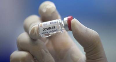 &Kappa;&omicron;&rho;&omega;&nu;&omicron;ϊό&sigmaf;: &Sigma;&upsilon;&mu;&phi;&omega;&nu;ί&alpha; &Kappa;&omicron;&mu;&iota;&sigma;&iota;ό&nu;-AstraZeneca &gamma;&iota;&alpha; &pi;&alpha;&rho;ά&delta;&omicron;&sigma;&eta; 400 &epsilon;&kappa;&alpha;&tau;. &delta;ό&sigma;&epsilon;&omega;&nu; &tau;&omicron;&upsilon; &epsilon;&mu;&beta;&omicron;&lambda;ί&omicron;&upsilon; &alpha;&pi;ό &tau;&omicron; &tau;έ&lambda;&omicron;&sigmaf; &Delta;&epsilon;&kappa;&epsilon;&mu;&beta;&rho;ί&omicron;&upsilon;