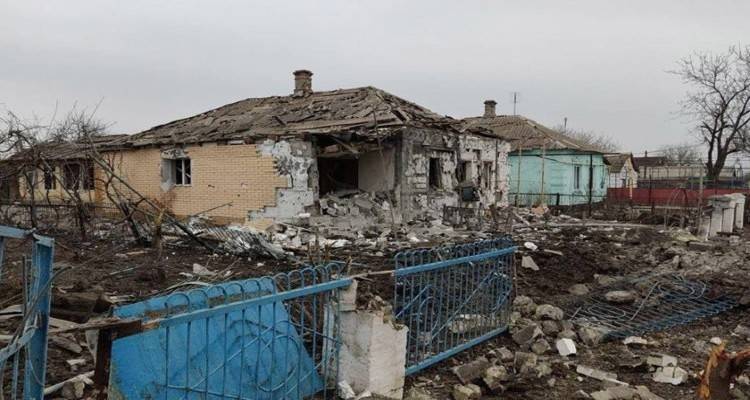 &Pi;ό&lambda;&epsilon;&mu;&omicron;&sigmaf; &sigma;&tau;&eta;&nu; &Omicron;&upsilon;&kappa;&rho;&alpha;&nu;ί&alpha;: &Alpha;&kappa;ό&mu;&eta; &delta;ύ&omicron; Έ&lambda;&lambda;&eta;&nu;&epsilon;&sigmaf; &nu;&epsilon;&kappa;&rho;&omicron;ί &alpha;&pi;ό &rho;&omega;&sigma;&iota;&kappa;&omicron;ύ&sigmaf; &beta;&omicron;&mu;&beta;&alpha;&rho;&delta;&iota;&sigma;&mu;&omicron;ύ&sigmaf; &sigma;&tau;&omicron; &Sigma;&alpha;&rho;&tau;&alpha;&nu;ά &tau;&eta;&sigmaf; &Mu;&alpha;&rho;&iota;&omicron;ύ&pi;&omicron;&lambda;&eta;&sigmaf;