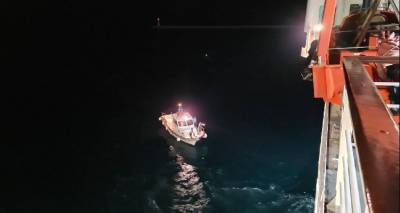 Aqua Blue: &Epsilon;&mu;&pi;&lambda;&omicron;&kappa;ή &sigma;&tau;&eta;&nu; ά&gamma;&kappa;&upsilon;&rho;&alpha; | &Tau;&rho;&omicron;&pi;&omicron;&pi;&omicron;ί&eta;&sigma;&eta; &sigma;&tau;&omicron; &sigma;&eta;&mu;&epsilon;&rho;&iota;&nu;ό &delta;&rho;&omicron;&mu;&omicron;&lambda;ό&gamma;&iota;&omicron; (video)