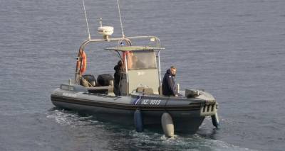 &Theta;&rho;ί&lambda;&epsilon;&rho; &sigma;&tau;&eta;&nu; &Kappa;ά&lambda;&upsilon;&mu;&nu;&omicron;: 47&chi;&rho;&omicron;&nu;&omicron;&sigmaf; &epsilon;&nu;&tau;&omicron;&pi;ί&sigma;&tau;&eta;&kappa;&epsilon; &nu;&epsilon;&kappa;&rho;ό&sigmaf; &sigma;&tau;&eta; &theta;ά&lambda;&alpha;&sigma;&sigma;&alpha; | &Kappa;&rho;&alpha;&tau;&epsilon;ί&tau;&alpha;&iota; &psi;&alpha;&rho;ά&sigmaf;