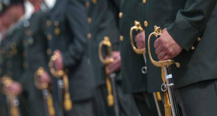 &Lambda;&alpha;&nu;&theta;&alpha;&sigma;&mu;έ&nu;&epsilon;&sigmaf; &omicron;&delta;&eta;&gamma;ί&epsilon;&sigmaf; &kappa;ό&sigma;&tau;&iota;&sigma;&alpha;&nu; &sigma;&tau;&omicron;&upsilon;&sigmaf; έ&nu;&sigma;&tau;&omicron;&lambda;&omicron;&upsilon;&sigmaf; &alpha;&pi;ό 50 έ&omega;&sigmaf; 400 &epsilon;&upsilon;&rho;ώ &tau;&omicron;&nu; &mu;ή&nu;&alpha;