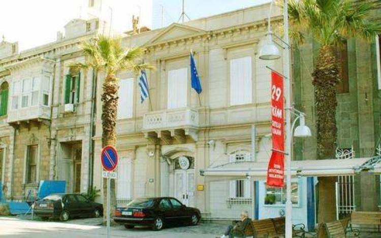 Προσκαλούν τους Τούρκους της Σμύρνης στα νησιά του Αιγαίου