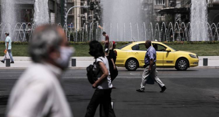 Προς παράταση των φορολογικών δηλώσεων | Στα 600 ευρώ ο μέσος φόρος, πώς θα γίνει η πληρωμή των δόσεων