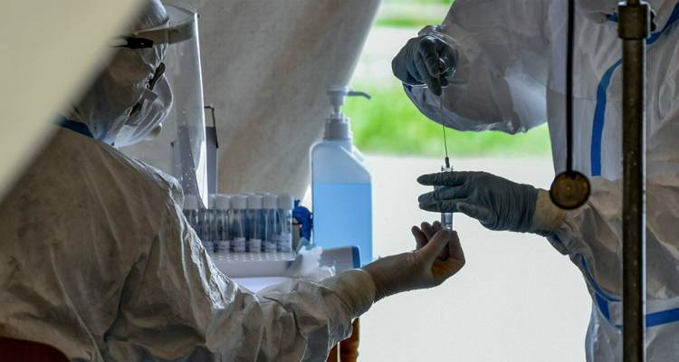 Κορωνοϊός: Στα 427 τα νέα κρούσματα | 407 οι διασωληνωμένοι, 54 θάνατοι