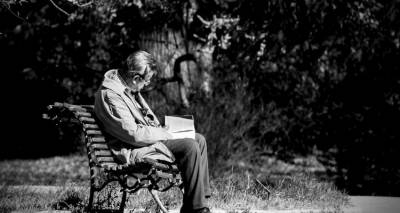 Blue Monday: &Sigma;ή&mu;&epsilon;&rho;&alpha; &eta; &pi;&iota;&omicron; &kappa;&alpha;&tau;&alpha;&theta;&lambda;&iota;&pi;&tau;&iota;&kappa;ή &mu;έ&rho;&alpha; &tau;&omicron;&upsilon; &chi;&rho;ό&nu;&omicron;&upsilon;