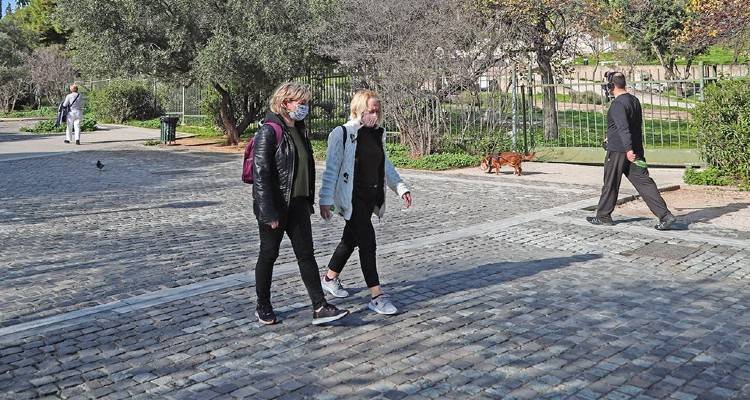 Κορωνοϊός: 1.955 κρούσματα - 921 στην Αττική και 262 στη Θεσσαλονίκη