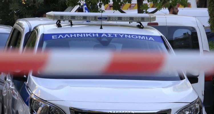 &Kappa;&alpha;&tau;&epsilon;&rho;ί&nu;&eta;: 16&chi;&rho;&omicron;&nu;&eta; &kappa;&omicron;&pi;έ&lambda;&alpha; &beta;&omicron;ύ&tau;&eta;&xi;&epsilon; &sigma;&tau;&omicron; &kappa;&epsilon;&nu;ό &alpha;&pi;ό &mu;&pi;&alpha;&lambda;&kappa;ό&nu;&iota; | &Nu;&omicron;&sigma;&eta;&lambda;&epsilon;ύ&epsilon;&tau;&alpha;&iota; &sigma;&epsilon; &sigma;&omicron;&beta;&alpha;&rho;ή &kappa;&alpha;&tau;ά&sigma;&tau;&alpha;&sigma;&eta;, &tau;&iota; &epsilon;&rho;&epsilon;&upsilon;&nu;&omicron;ύ&nu; &omicron;&iota; &Alpha;&rho;&chi;έ&sigmaf;