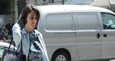 &Tau;&alpha; &tau;&rho;ί&alpha; &mu;έ&tau;&rho;&alpha;-&laquo;&phi;&omega;&tau;&iota;ά&raquo; &pi;&omicron;&upsilon; &zeta;&eta;&tau;ά &tau;&omicron; &Delta;&Nu;&Tau; &gamma;&iota;&alpha; &nu;&alpha; &mu;&pi;&epsilon;&iota; &sigma;&tau;&omicron; &epsilon;&lambda;&lambda;&eta;&nu;&iota;&kappa;ό &pi;&rho;ό&gamma;&rho;&alpha;&mu;&mu;&alpha;