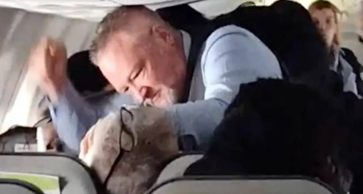 &Beta;ί&nu;&tau;&epsilon;&omicron;-&sigma;&omicron;&kappa; &alpha;&pi;ό &pi;&tau;ή&sigma;&eta; &tau;&eta;&sigmaf; Alaska Airlines: &Alpha;&epsilon;&rho;&omicron;&sigma;&upsilon;&nu;&omicron;&delta;ό&sigmaf; &gamma;&rho;&omicron;&nu;&theta;&omicron;&kappa;ό&pi;&eta;&sigma;&epsilon; ά&nu;&delta;&rho;&alpha; &pi;&omicron;&upsilon; &epsilon;&pi;&iota;&tau;έ&theta;&eta;&kappa;&epsilon; &sigma;&epsilon; &epsilon;&pi;&iota;&beta;ά&tau;&iota;&delta;&alpha;