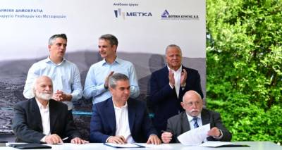 Έ&pi;&epsilon;&sigma;&alpha;&nu; &omicron;&iota; &upsilon;&pi;&omicron;&gamma;&rho;&alpha;&phi;έ&sigmaf; &gamma;&iota;&alpha; &tau;&omicron;&nu; &tau;&rho;&iota;&pi;&lambda;ό &kappa;ό&mu;&beta;&omicron; &Sigma;&kappa;&alpha;&rho;&alpha;&mu;&alpha;&gamma;&kappa;ά - &Mu;&eta;&tau;&sigma;&omicron;&tau;ά&kappa;&eta;&sigmaf;: &Delta;&iota;&omicron;&rho;&theta;ώ&nu;&omicron;&upsilon;&mu;&epsilon; &alpha;&sigma;&theta;έ&nu;&epsilon;&iota;&epsilon;&sigmaf; &pi;&omicron;&lambda;&lambda;ώ&nu; &delta;&epsilon;&kappa;&alpha;&epsilon;&tau;&iota;ώ&nu;