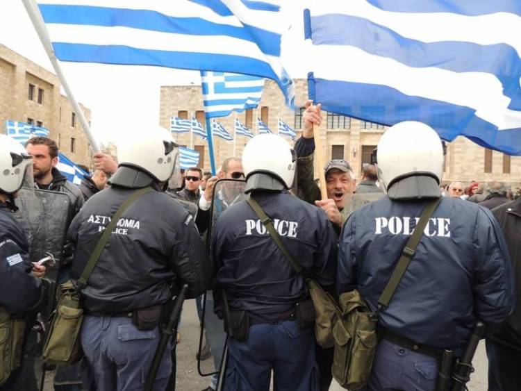 Ρόδος: Επίθεση σε δημοτικό σύμβουλο κατά την παρέλαση της 25ης Μαρτίου