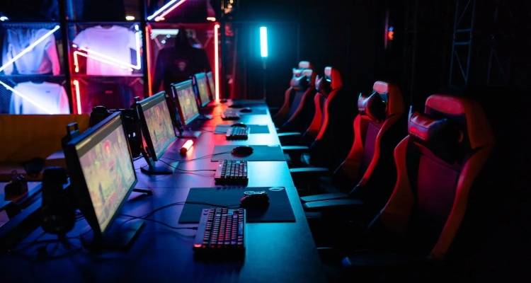 &Eta; ά&nu;&omicron;&delta;&omicron;&sigmaf; &tau;&omega;&nu; &tau;&omicron;&upsilon;&rho;&nu;&omicron;&upsilon;ά Esports