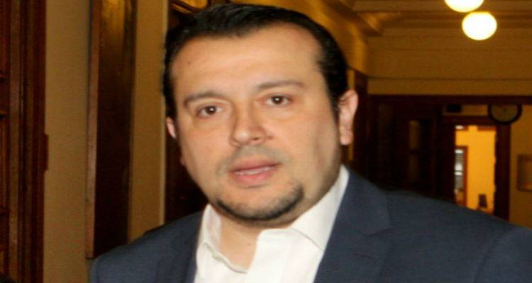 &Eta; &Epsilon;&lambda;&lambda;&eta;&nu;&iota;&kappa;ή &pi;&rho;&epsilon;&sigma;&beta;&epsilon;ί&alpha; &sigma;&tau;&omicron; &Beta;&epsilon;&rho;&omicron;&lambda;ί&nu;&omicron; &delta;&iota;&alpha;&psi;&epsilon;ύ&delta;&epsilon;&iota; &tau;&omicron;&nu; &Pi;&alpha;&pi;&pi;ά &gamma;&iota;&alpha; &tau;&iota;&sigmaf; &tau;&eta;&lambda;&epsilon;&omicron;&pi;&tau;&iota;&kappa;έ&sigmaf; ά&delta;&epsilon;&iota;&epsilon;&sigmaf;