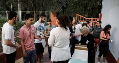 &Pi;&alpha;&nu;&epsilon;&lambda;&lambda;ή&nu;&iota;&epsilon;&sigmaf; 2019: &Pi;&rho;&epsilon;&mu;&iota;έ&rho;&alpha; &gamma;&iota;&alpha; &tau;&alpha; &Gamma;&Epsilon;&Lambda; &mu;&epsilon; &Nu;&epsilon;&omicron;&epsilon;&lambda;&lambda;&eta;&nu;&iota;&kappa;ή &Gamma;&lambda;ώ&sigma;&sigma;&alpha;