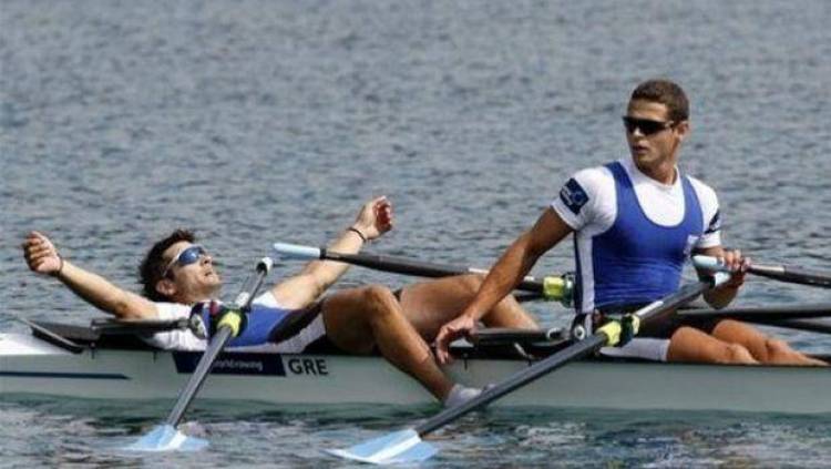 &Sigma;&tau;&omicron;&nu; &Tau;&epsilon;&lambda;&iota;&kappa;ό &tau;&omicron;&upsilon; 2&pi;&lambda;&omicron;ύ &sigma;&kappa;&iota;&phi; &Mu;&alpha;&gamma;&delta;&alpha;&nu;ή&sigmaf; &kappa;&alpha;&iota; &Gamma;&iota;ά&nu;&nu;&alpha;&rho;&omicron;&sigmaf;