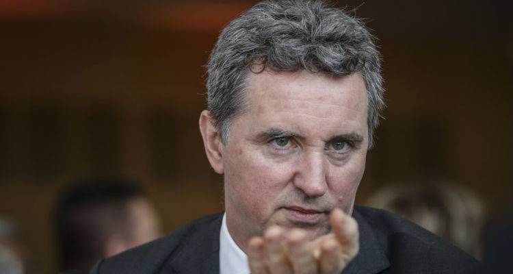 &Mu;&epsilon; &nu;έ&alpha; &laquo;&sigma;&upsilon;&nu;&tau;&alpha;&gamma;ή&raquo; &mu;έ&tau;&rho;&omega;&nu; &kappa;ά&theta;&epsilon; έ&xi;&iota; &mu;ή&nu;&epsilon;&sigmaf; &eta;... έ&xi;&omicron;&delta;&omicron;&sigmaf; &alpha;&pi;ό &tau;&omicron; &Mu;&nu;&eta;&mu;ό&nu;&iota;&omicron;