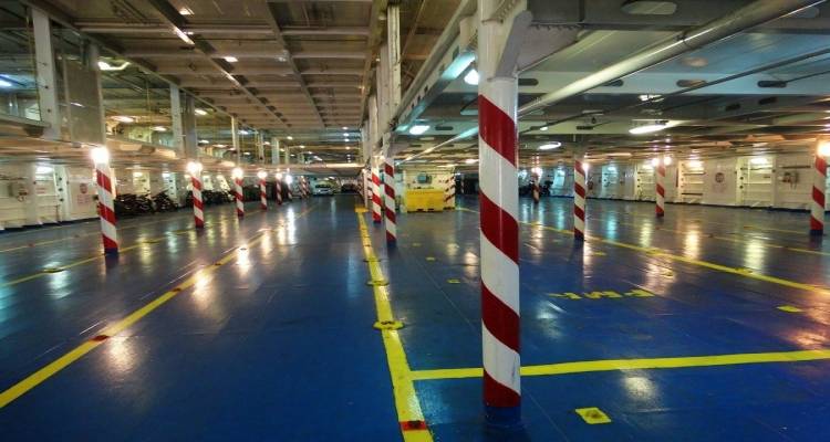 Τραυματισμός 41χρονου επιβάτη κατά την αποβίβαση σε πλοίο στη Μύρινα