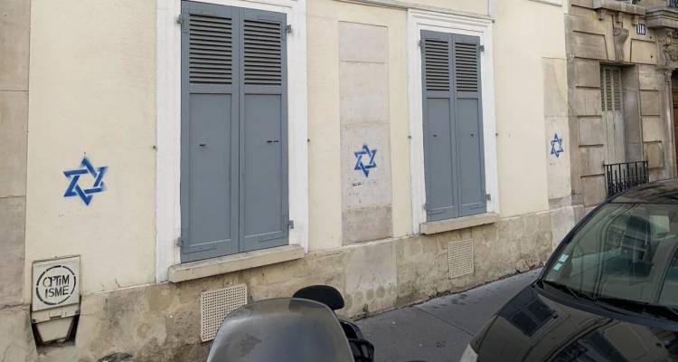 &Sigma;&omicron;&kappa; &sigma;&tau;&omicron; &Pi;&alpha;&rho;ί&sigma;&iota;: &Sigma;&tau;&omicron;&chi;&omicron;&theta;&epsilon;&tau;&omicron;ύ&nu; &Epsilon;&beta;&rho;&alpha;ί&omicron;&upsilon;&sigmaf;, ά&gamma;&nu;&omega;&sigma;&tau;&omicron;&iota; &sigma;&eta;&mu;ά&delta;&epsilon;&psi;&alpha;&nu; &sigma;&pi;ί&tau;&iota;&alpha; &kappa;&alpha;&iota; &kappa;&alpha;&tau;&alpha;&sigma;&tau;ή&mu;&alpha;&tau;&alpha; &mu;&epsilon; &alpha;&sigma;&tau;έ&rho;&iota;&alpha; &tau;&omicron;&upsilon; &Delta;&alpha;&beta;ί&delta;
