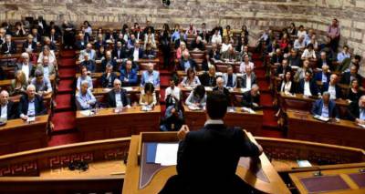 &Tau;&sigma;ί&pi;&rho;&alpha;&sigmaf; &sigma;&tau;&eta;&nu; &Kappa;&Omicron;: &Alpha;&pi;&omicron;&rho;&rho;ί&pi;&tau;&omicron;&upsilon;&mu;&epsilon; &tau;&eta;&nu; &alpha;&nu;&tau;&alpha;&lambda;&lambda;&alpha;&gamma;ή &tau;&omega;&nu; 2 &Epsilon;&lambda;&lambda;ή&nu;&omega;&nu; &mu;&epsilon; &tau;&omicron;&upsilon;&sigmaf; 8 &Tau;&omicron;ύ&rho;&kappa;&omicron;&upsilon;&sigmaf;