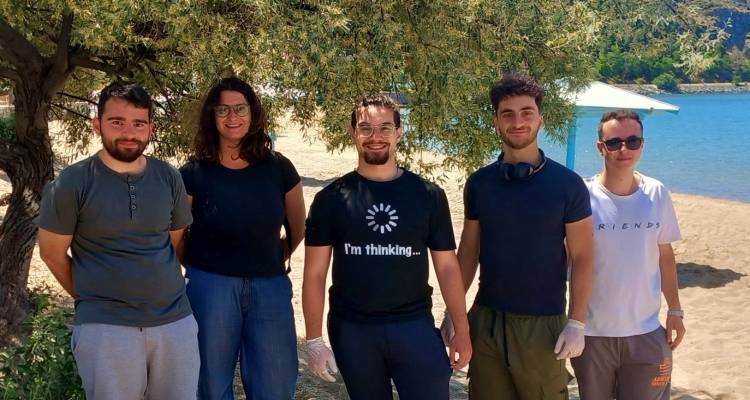 &Phi;&omicron;&iota;&tau;&eta;&tau;έ&sigmaf; &kappa;&alpha;&theta;&alpha;&rho;ί&zeta;&omicron;&upsilon;&nu; &tau;&eta;&nu; &pi;&alpha;&rho;&alpha;&lambda;ί&alpha; &tau;&eta;&sigmaf; &Nu;έ&alpha;&sigmaf; &Mu;ά&delta;&upsilon;&tau;&omicron;&upsilon; | &Mu;&iota;&alpha; &pi;&rho;ά&xi;&eta; &pi;&omicron;&upsilon; &delta;ί&nu;&epsilon;&iota; &epsilon;&lambda;&pi;ί&delta;&alpha;