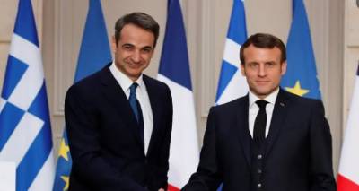 &Tau;&epsilon;&tau; &alpha; &tau;&epsilon;&tau; &mu;&epsilon; &tau;&omicron;&nu; &Mu;&alpha;&kappa;&rho;ό&nu; &sigma;&tau;&omicron; &Pi;&alpha;&rho;ί&sigma;&iota; &omicron; &Mu;&eta;&tau;&sigma;&omicron;&tau;ά&kappa;&eta;&sigmaf;