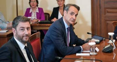 &Sigma;ή&mu;&epsilon;&rho;&alpha; &eta; &sigma;&upsilon;&nu;ά&nu;&tau;&eta;&sigma;&eta; &Mu;&eta;&tau;&sigma;&omicron;&tau;ά&kappa;&eta;-&Alpha;&nu;&delta;&rho;&omicron;&upsilon;&lambda;ά&kappa;&eta;: &Tau;&iota; &theta;&alpha; &laquo;&beta;ά&lambda;&epsilon;&iota; &sigma;&tau;&omicron; &tau;&rho;&alpha;&pi;έ&zeta;&iota;&raquo; &omicron; &pi;&rho;&omega;&theta;&upsilon;&pi;&omicron;&upsilon;&rho;&gamma;ό&sigmaf;