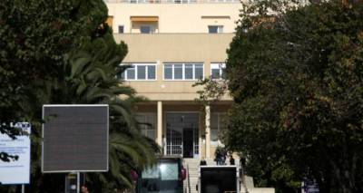 &Alpha;&upsilon;&tau;&omicron;ί &epsilon;ί&nu;&alpha;&iota; &omicron;&iota; 13 &nu;έ&omicron;&iota; &delta;&iota;&omicron;&iota;&kappa;&eta;&tau;έ&sigmaf; &kappa;&alpha;&iota; &alpha;&nu;&alpha;&pi;&lambda;&eta;&rho;&omega;&tau;έ&sigmaf; &delta;&iota;&omicron;&iota;&kappa;&eta;&tau;έ&sigmaf; &nu;&omicron;&sigma;&omicron;&kappa;&omicron;&mu;&epsilon;ί&omega;&nu; | &Pi;&omicron;&iota;&omicron;&iota; &mu;&pi;ή&kappa;&alpha;&nu;, &pi;&omicron;&iota;&omicron;&iota; &alpha;&pi;&omicron;&chi;ώ&rho;&eta;&sigma;&alpha;&nu; [&lambda;ί&sigma;&tau;&alpha;]