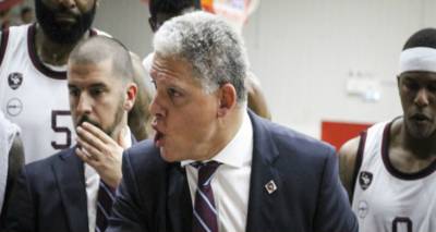 &Mu;&alpha;&nu;&omega;&lambda;ό&pi;&omicron;&upsilon;&lambda;&omicron;&sigmaf; &sigma;&tau;&omicron; SDNA: &laquo;&Sigma;&upsilon;&nu;έ&chi;&epsilon;&iota;&alpha; &mu;&alpha;&theta;&alpha;ί&nu;&omicron;&upsilon;&mu;&epsilon; &gamma;&iota;&alpha; &tau;&eta; &beta;&omicron;ή&theta;&epsilon;&iota;&alpha; &tau;&eta;&sigmaf; &omicron;&iota;&kappa;&omicron;&gamma;έ&nu;&epsilon;&iota;&alpha;&sigmaf; &Mu;&pi;&omicron;ύ&mu;&pi;&omicron;&upsilon;&rho;&alpha; &sigma;&tau;&eta; &Lambda;ή&mu;&nu;&omicron;&raquo;