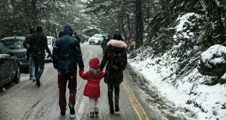 Σε εξέλιξη η κακοκαιρία «Ζηνοβία»: Στο «ψυγείο» η χώρα | Χιονοπτώσεις και χαμηλές θερμοκρασίες