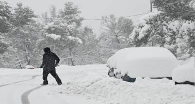 &Mu;&epsilon;&rho;&omicron;&mu;ή&nu;&iota;&alpha;: Έ&rho;&chi;&epsilon;&tau;&alpha;&iota; &delta;ύ&sigma;&kappa;&omicron;&lambda;&omicron;&sigmaf; &chi;&epsilon;&iota;&mu;ώ&nu;&alpha;&sigmaf; - &Pi;&omicron;&iota;&omicron;&iota; &theta;&alpha; &epsilon;ί&nu;&alpha;&iota; &omicron;&iota; &laquo;&sigma;&kappa;&lambda;&eta;&rho;ό&tau;&epsilon;&rho;&omicron;&iota;&raquo; &mu;ή&nu;&epsilon;&sigmaf;