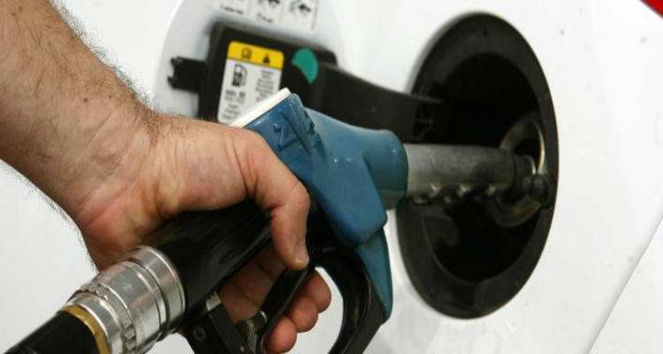 Έ&rho;&chi;&omicron;&nu;&tau;&alpha;&iota; &alpha;&upsilon;&xi;ή&sigma;&epsilon;&iota;&sigmaf; &laquo;&phi;&omega;&tau;&iota;ά&raquo; &sigma;&tau;&alpha; &kappa;&alpha;ύ&sigma;&iota;&mu;&alpha; &mu;&epsilon; &tau;&eta;&nu; &alpha;&lambda;&lambda;&alpha;&gamma;ή &tau;&omicron;&upsilon; &chi;&rho;ό&nu;&omicron;&upsilon; | &Omicron;&iota; &nu;έ&epsilon;&sigmaf; &tau;&iota;&mu;έ&sigmaf; &sigma;&epsilon; &beta;&epsilon;&nu;&zeta;ί&nu;&eta;, &pi;&epsilon;&tau;&rho;έ&lambda;&alpha;&iota;&omicron; &kappa;&alpha;&iota; &alpha;έ&rho;&iota;&omicron;
