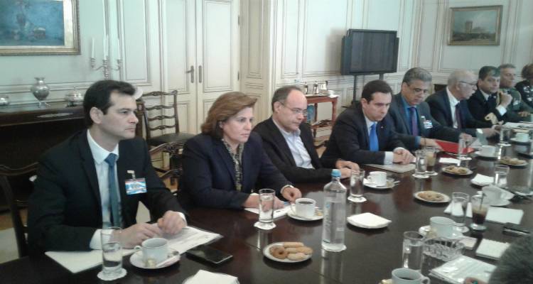 &Delta;&iota;&alpha;&tau;ή&rho;&eta;&sigma;&eta; &tau;&omicron;&upsilon; &mu;&epsilon;&iota;&omega;&mu;έ&nu;&omicron;&upsilon; &Phi;&Pi;&Alpha; &sigma;&tau;&alpha; &nu;&eta;&sigma;&iota;ά &zeta;ή&tau;&eta;&sigma;&epsilon; &eta; &Kappa;&alpha;&lambda;&omicron;&gamma;ή&rho;&omicron;&upsilon; &sigma;&tau;&eta; &sigma;ύ&sigma;&kappa;&epsilon;&psi;&eta; &gamma;&iota;&alpha; &tau;&omicron; &pi;&rho;&omicron;&sigma;&phi;&upsilon;&gamma;&iota;&kappa;ό &tau;&eta;&sigmaf; &Chi;ί&omicron;&upsilon;