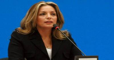 &Sigma;&tau;&eta; &Nu;έ&alpha; &Delta;&eta;&mu;&omicron;&kappa;&rho;&alpha;&tau;ί&alpha; &eta; &Alpha;&nu;&tau;&zeta;&epsilon;&lambda;&alpha; &Gamma;&kappa;&epsilon;&rho;έ&kappa;&omicron;&upsilon;