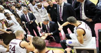 &Omicron; Ή&phi;&alpha;&iota;&sigma;&tau;&omicron;&sigmaf; &Lambda;ή&mu;&nu;&omicron;&upsilon; &epsilon;&xi;&alpha;&sigma;&phi;ά&lambda;&iota;&sigma;&epsilon; &mu;ί&alpha; &theta;έ&sigma;&eta; &sigma;&tau;&alpha; &pi;&lambda;έ&iota;-&omicron;&phi;