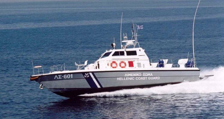 &Tau;&rho;&alpha;&gamma;&omega;&delta;ί&alpha; &sigma;&tau;&iota;&sigmaf; &Omicron;&iota;&nu;&omicron;ύ&sigma;&sigma;&epsilon;&sigmaf;: &Nu;&epsilon;&kappa;&rho;ό&sigmaf; &omicron; έ&nu;&alpha;&sigmaf; &alpha;&pi;ό &tau;&omicron;&upsilon;&sigmaf; &delta;ύ&omicron; &Epsilon;&lambda;&lambda;&eta;&nu;&omicron;&alpha;&mu;&epsilon;&rho;&iota;&kappa;&alpha;&nu;&omicron;ύ&sigmaf; &mu;&epsilon;&tau;ά &alpha;&pi;ό &alpha;&nu;&alpha;&tau;&rho;&omicron;&pi;ή &sigma;&kappa;ά&phi;&omicron;&upsilon;&sigmaf;