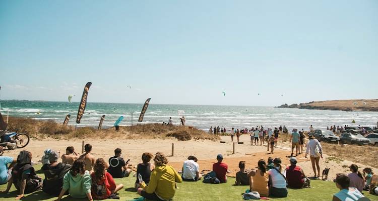 &Tau;&omicron; &Kappa;έ&rho;&omicron;&sigmaf; &sigma;ή&kappa;&omega;&sigma;&epsilon; &psi;&eta;&lambda;ά &tau;&omicron;&nu; &pi;ή&chi;&eta; &sigma;&tau;&omicron; Big Air Kite | &Alpha;&theta;&lambda;&eta;&tau;έ&sigmaf; &alpha;&pi;ό &epsilon;&pi;&tau;ά &chi;ώ&rho;&epsilon;&sigmaf; &sigma;&tau;&omicron; &laquo;Dare 2 Air&raquo;