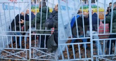 &laquo;&Theta;&epsilon;&mu;&alpha;&tau;&omicron;&phi;ύ&lambda;&alpha;&kappa;&epsilon;&sigmaf; &tau;&omicron;&upsilon; &Sigma;&upsilon;&nu;&tau;ά&gamma;&mu;&alpha;&tau;&omicron;&sigmaf;&raquo;: &Alpha;ύ&rho;&iota;&omicron; &omicron;&iota; &alpha;&pi;&omicron;&lambda;&omicron;&gamma;ί&epsilon;&sigmaf;, &alpha;&nu;&eta;&sigma;&upsilon;&chi;ί&alpha; &gamma;&iota;&alpha; &tau;&eta; &sigma;&chi;&omicron;&lambda;&iota;&kappa;ή &delta;&iota;&alpha;&delta;&iota;&kappa;&alpha;&sigma;ί&alpha;