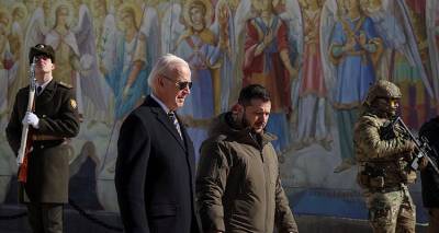&Omicron;&upsilon;&kappa;&rho;&alpha;&nu;ί&alpha;: &Sigma;&tau;&omicron; &Kappa;ί&epsilon;&beta;&omicron; &omicron; &Mu;&pi;ά&iota;&nu;&tau;&epsilon;&nu;